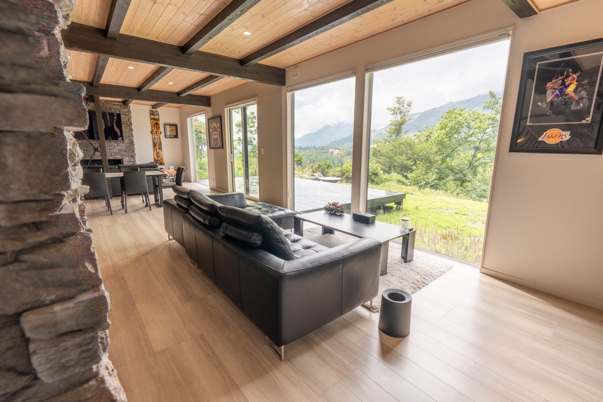 Hakuba Chalet Accommodation KIBEJE Hakuba -lounge view