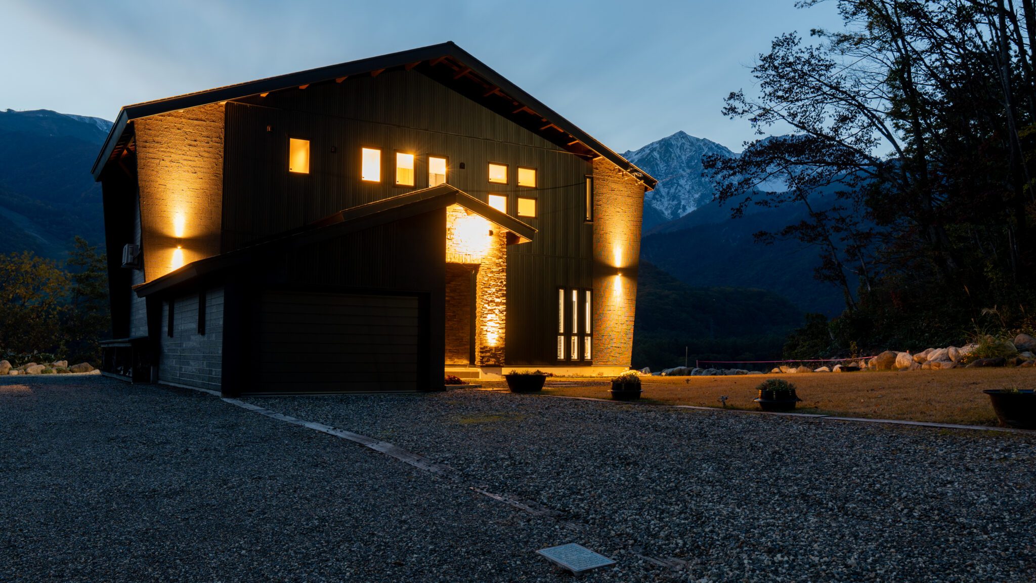 Kibeje Hakuba Garage View Night Time
