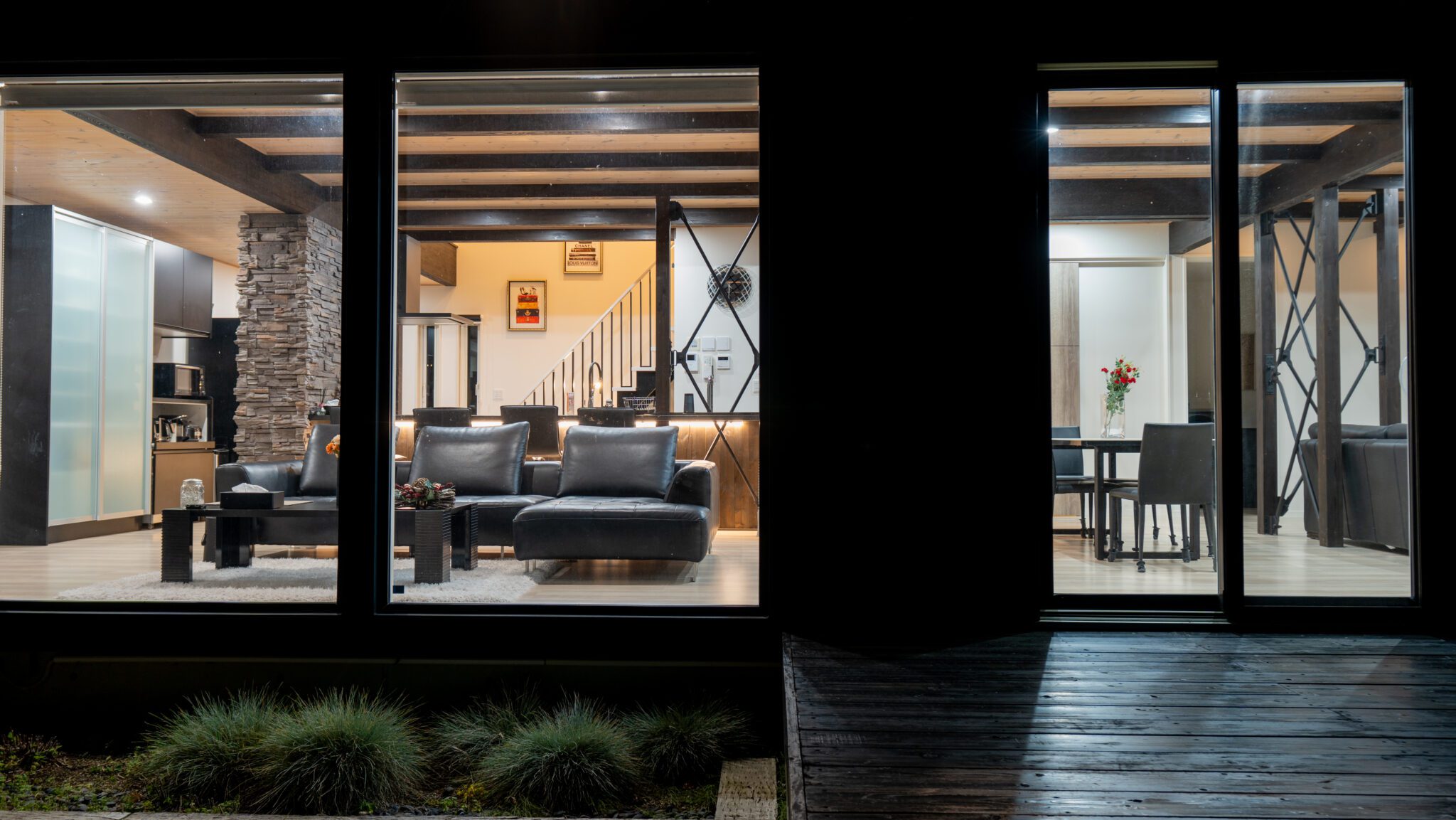 Kibeje Hakuba Back Windows Night View